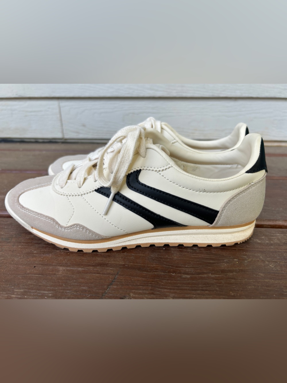 NO BOUNDARIES, Size 8, Retro Cream & Black Casual Sneakers - Picture 4 of 9